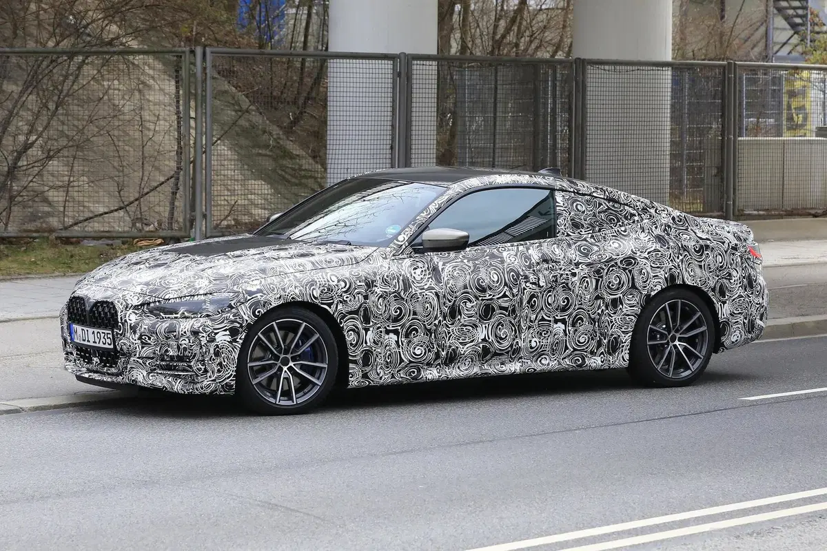 BMW Serie 4 2020: eccola di nuovo in strada [Foto spia] (4)