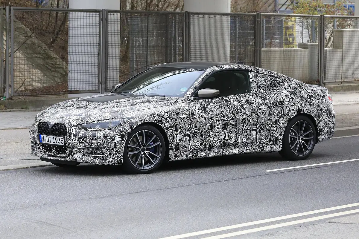 BMW Serie 4 2020: eccola di nuovo in strada [Foto spia] (3)