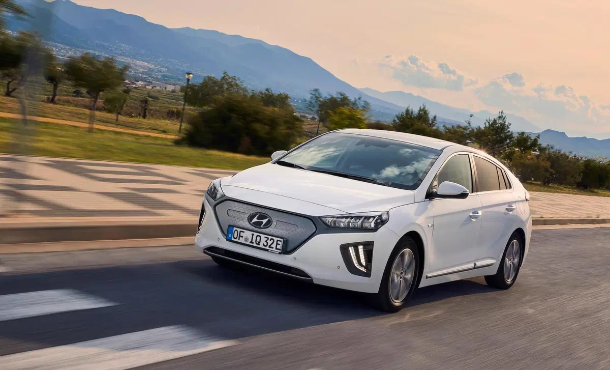 Hyundai Ioniq (2016-22) (10)