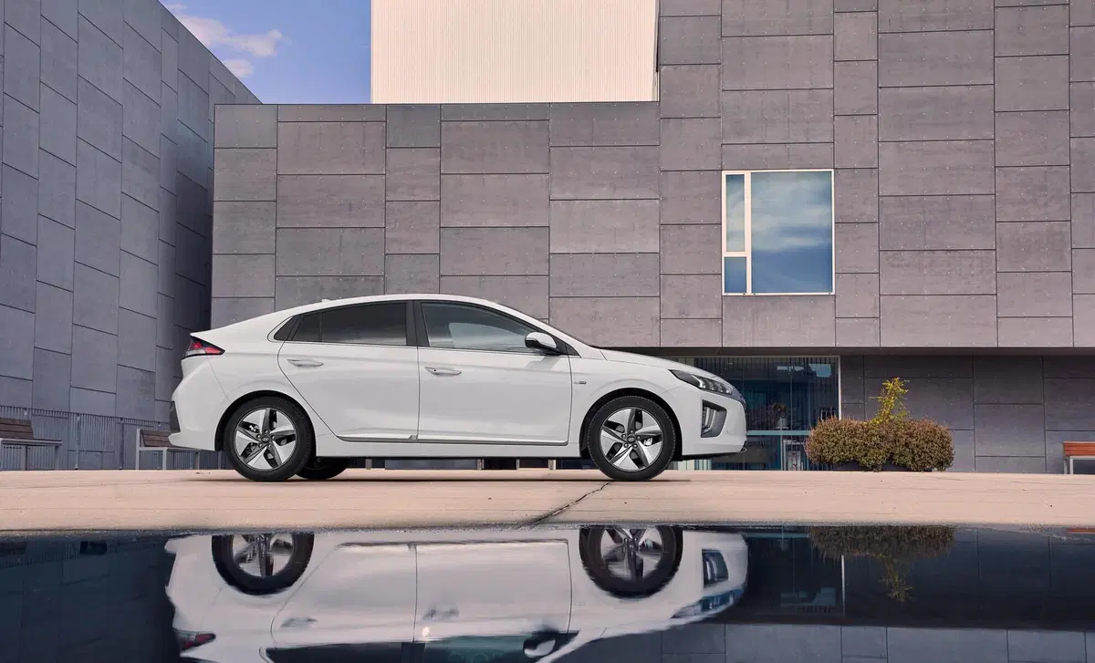 Hyundai Ioniq (2016-22) (7)