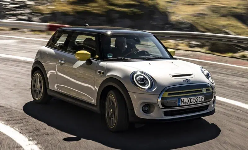 MINI Mini Cooper SE M