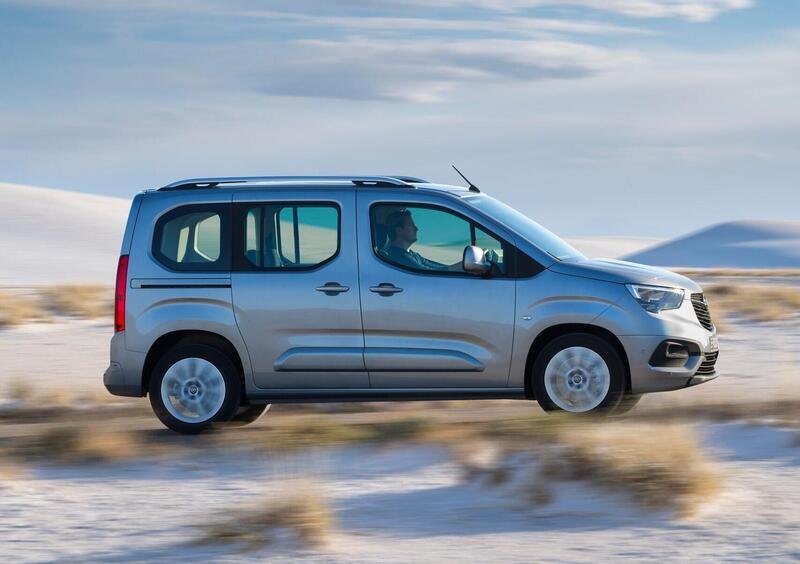 Opel Combo Life (2018->>) (2)