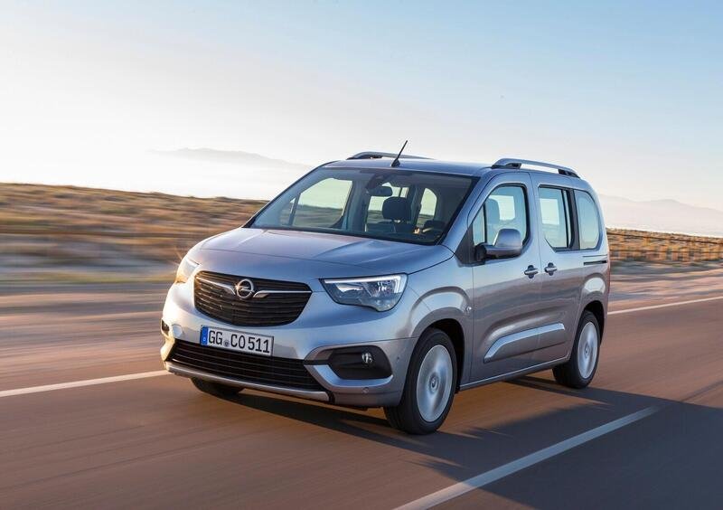 Opel Combo Life (2018->>) (6)