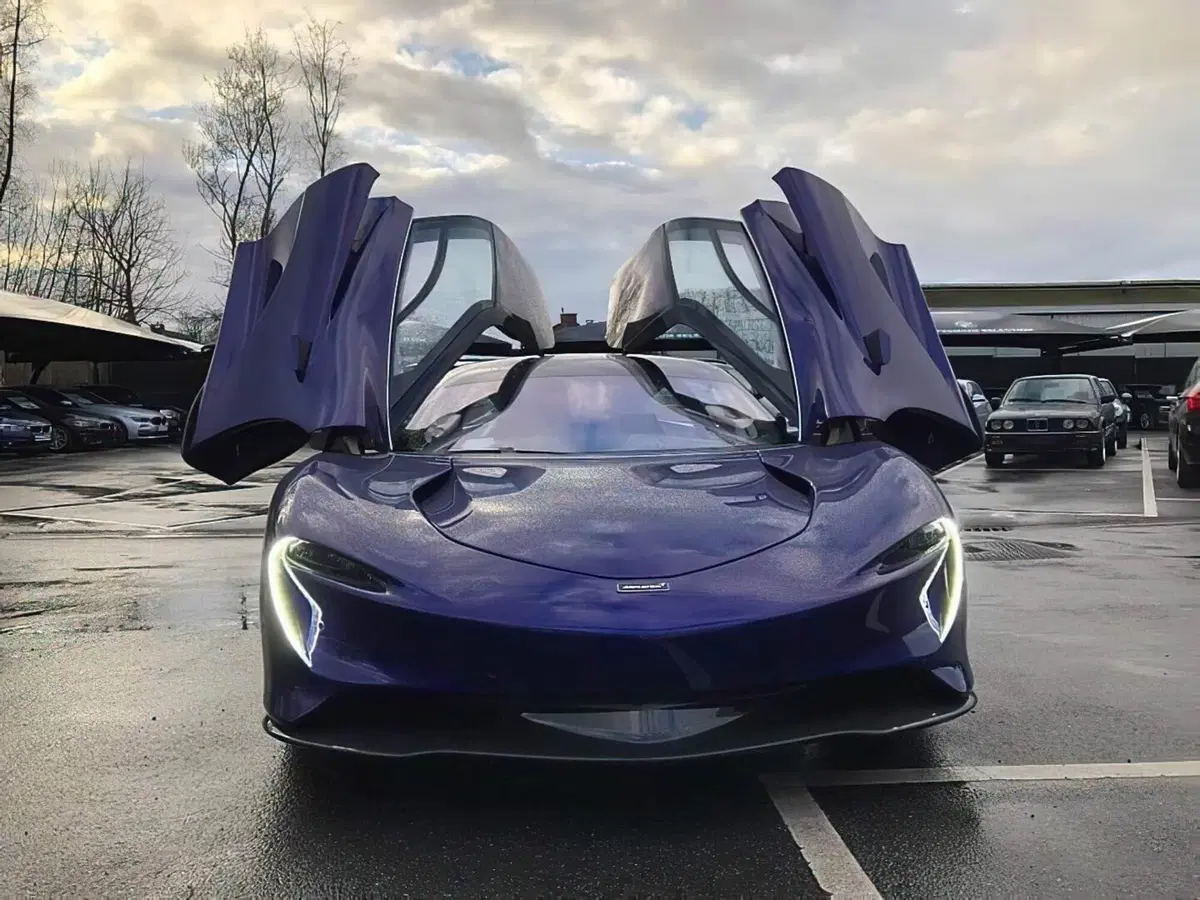 Consegnata la prima McLaren Speedtail in Belgio (3)
