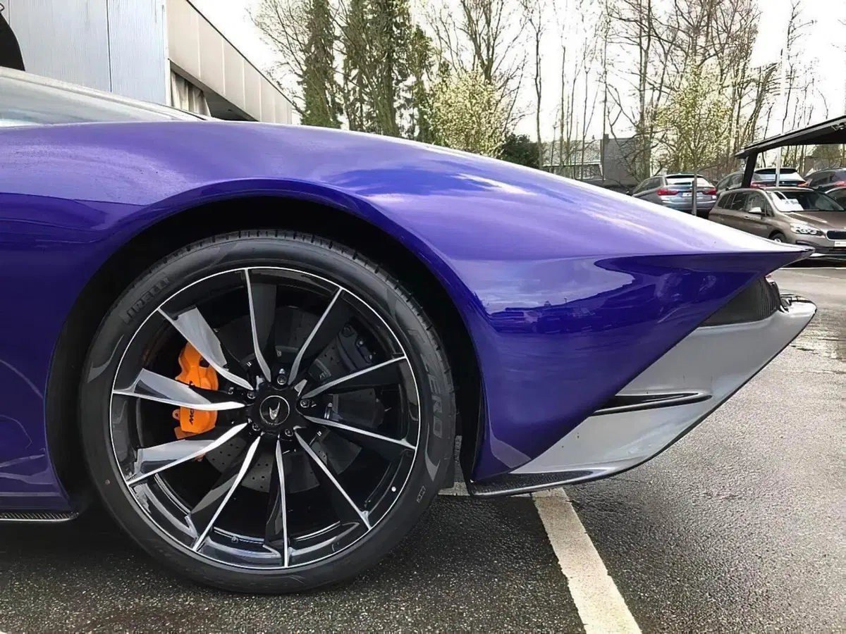 Consegnata la prima McLaren Speedtail in Belgio (4)