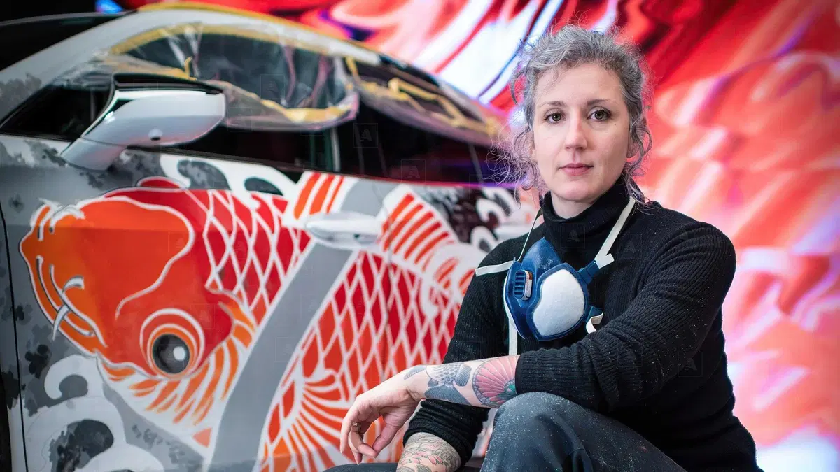 [VIDEO] Lexus, ecco la prima auto tatuata al mondo (7)
