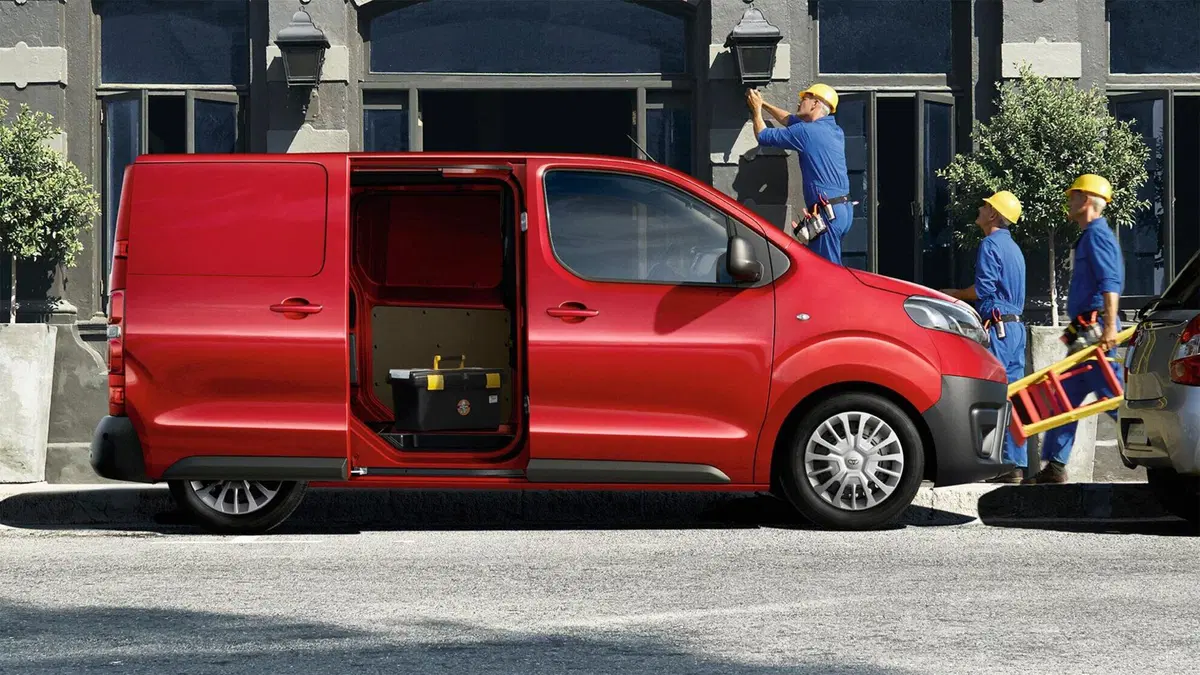 Toyota Proace 1.6D 115CV S&S PL-TN Furgone Medium 5p.10q (9)