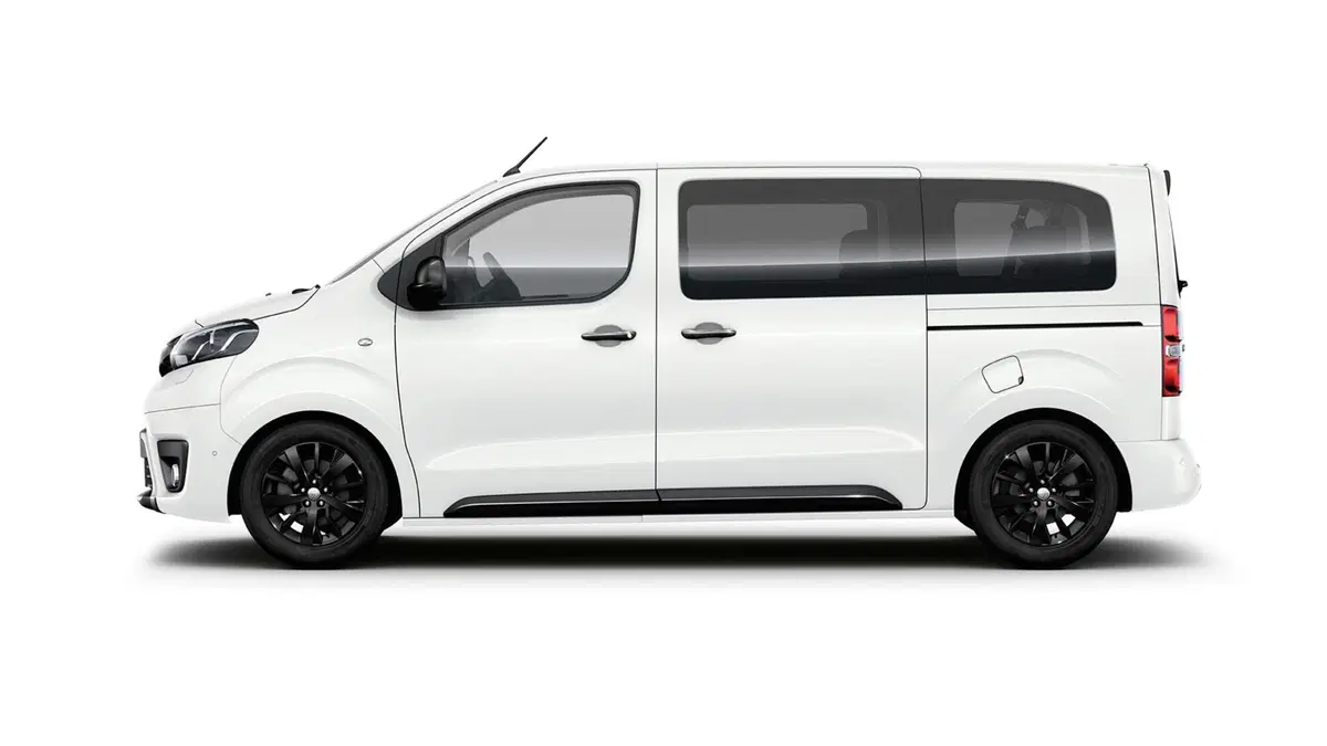 Toyota Proace Verso Verso 2.0D 180 CV L2 D Family (2)