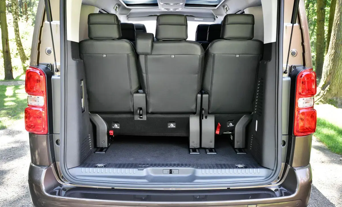 Toyota Proace Verso Verso 2.0D 180 CV L2 D Family (14)