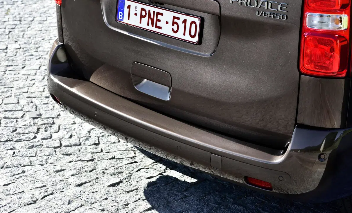 Toyota Proace Verso Verso 2.0D 180 CV L2 D Family (26)