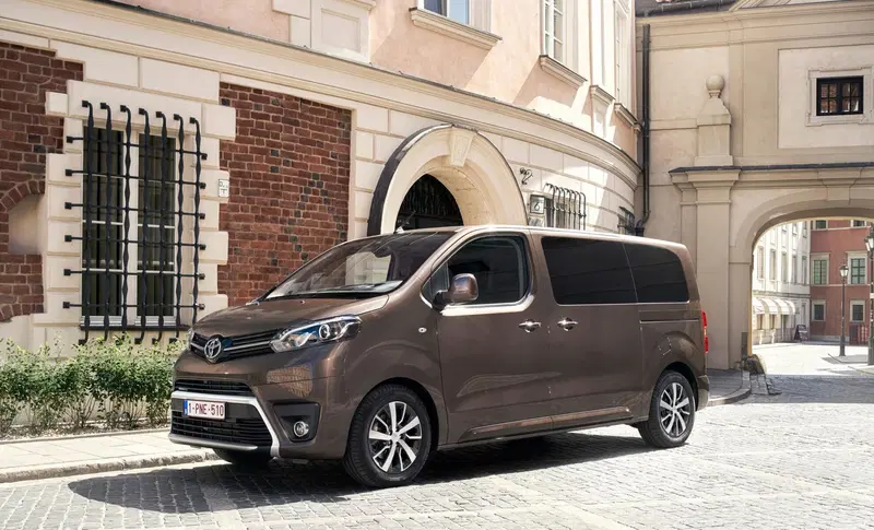 Toyota Proace Verso Verso 2.0d 144cv S&S L1 Lounge D 9p.ti