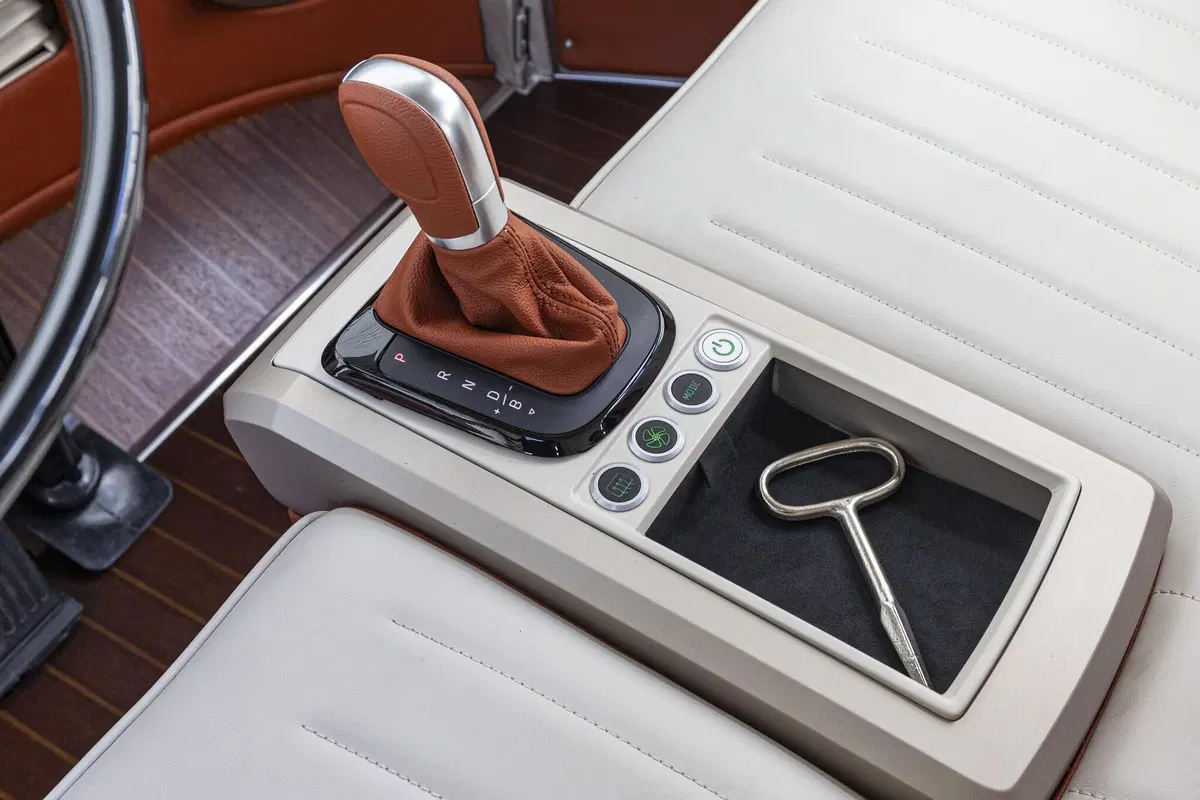 Volkswagen e-Bulli Concept: elettrico dal 1966 con tecnologie 2020 (12)