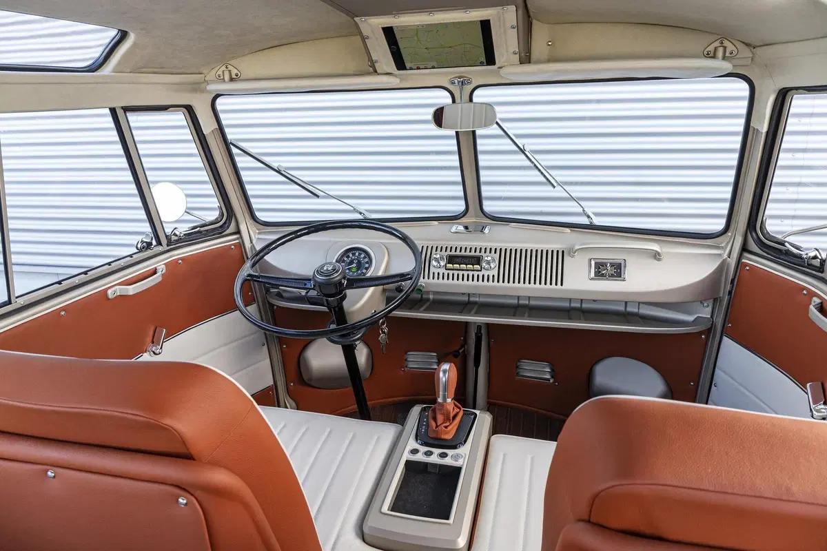 Volkswagen e-Bulli Concept: elettrico dal 1966 con tecnologie 2020 (3)