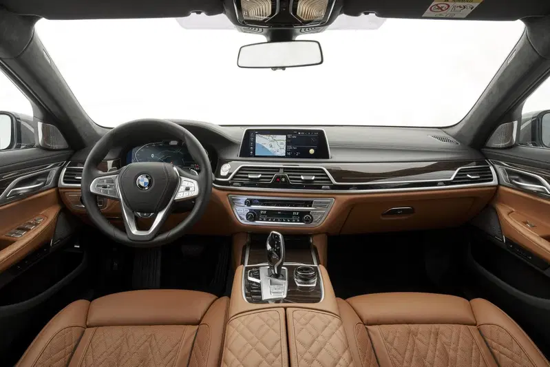 L'ammiraglia BMW Serie 7 sar&agrave; anche elettrica