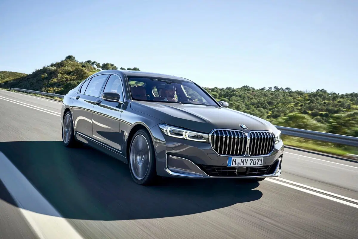 Nuova BMW Serie 7: un futuro (anche) da elettrica (7)
