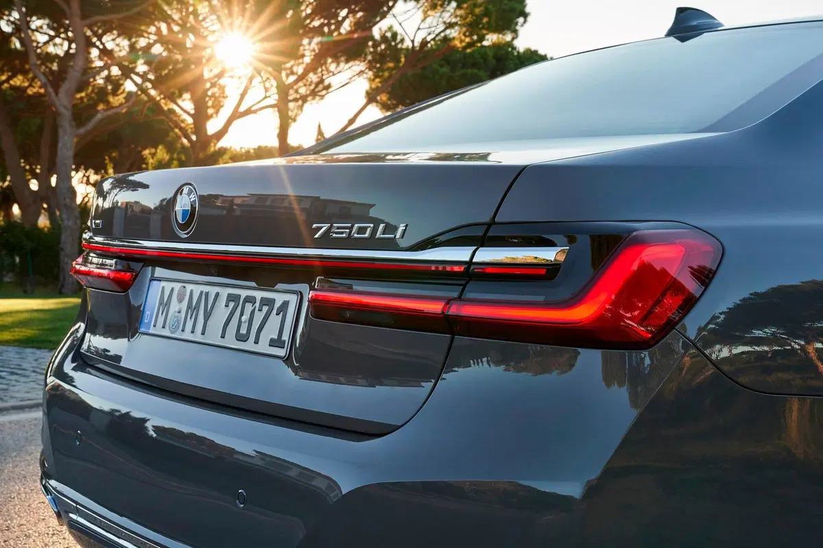 Nuova BMW Serie 7: un futuro (anche) da elettrica (5)
