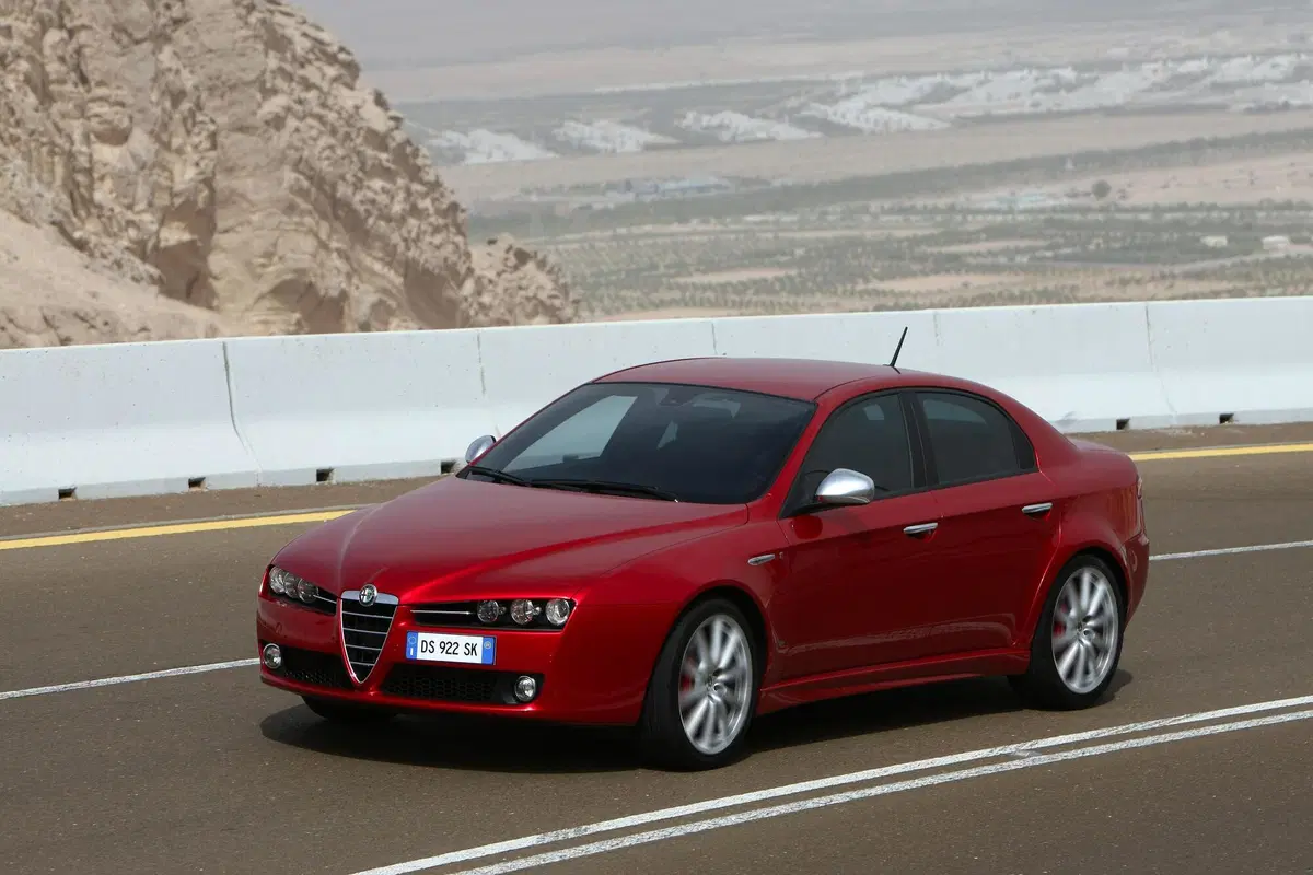 [VIDEO] Alfa Romeo 159 GTA, il prototipo V8 mai andato in produzione (13)