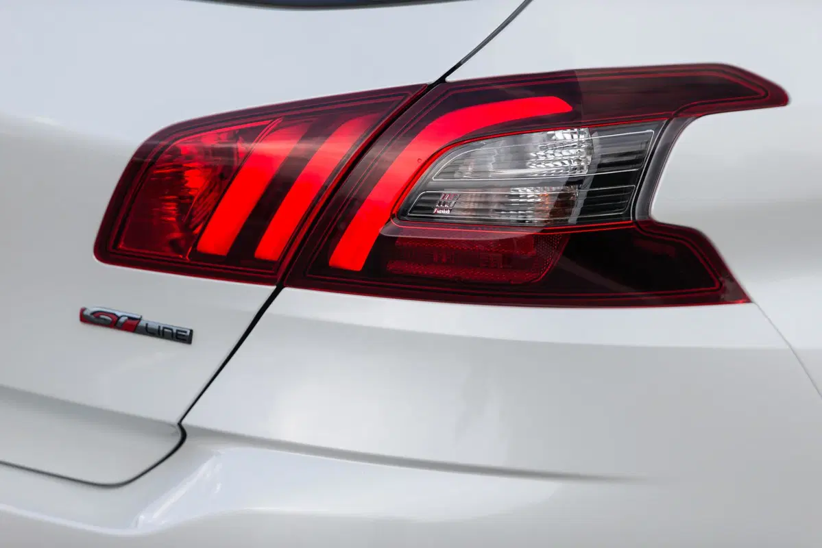 Peugeot 308 BlueHDi 130 S&S GT Line (22)