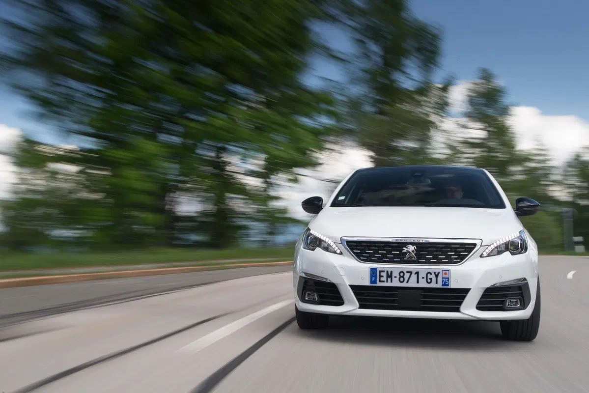 Peugeot 308 BlueHDi 130 S&S GT Line (9)