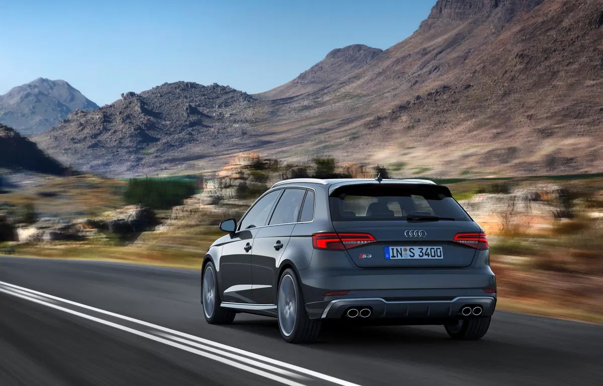 Audi S3 Sportback 2.0 TFSI quattro (23)
