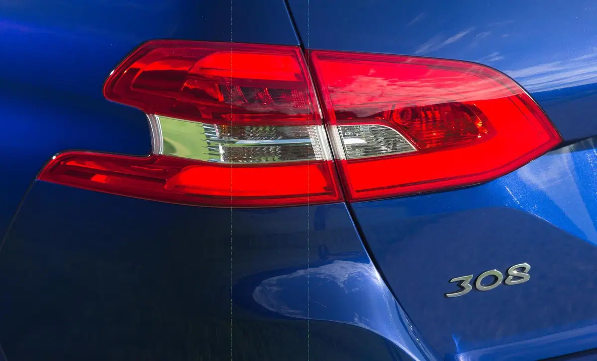 Peugeot 308 SW BlueHDi 130 S&S Allure Pack (23)
