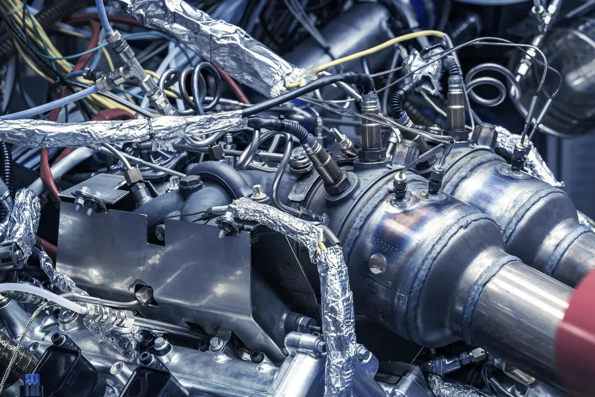 Aston Martin: test al banco per il nuovo V6 3.0L elettrificato [Video] (9)