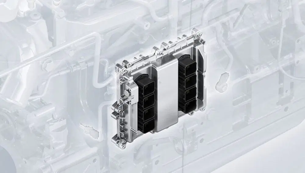 Una ecu motore Euro6D: "troppa roba"