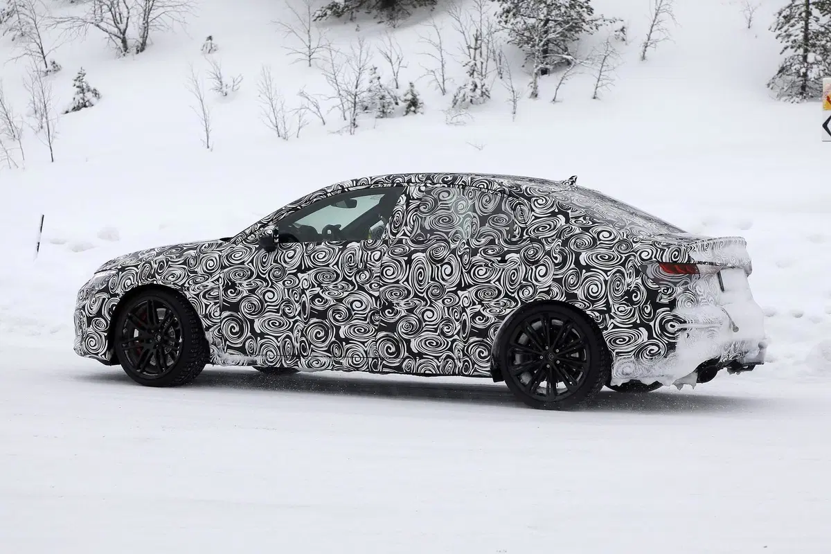 Nuova Audi RS3: avvistata la sedan [Foto spia] (9)