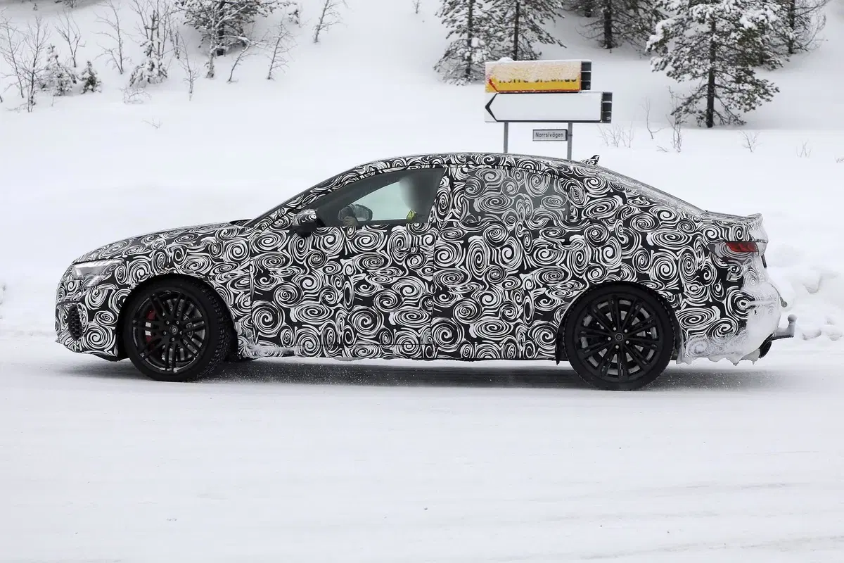 Nuova Audi RS3: avvistata la sedan [Foto spia] (8)