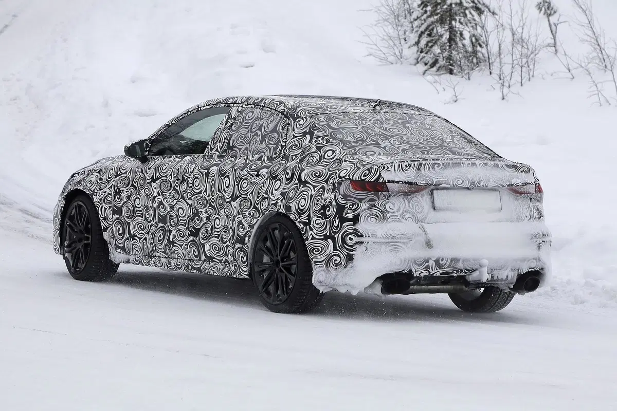 Nuova Audi RS3: avvistata la sedan [Foto spia] (11)