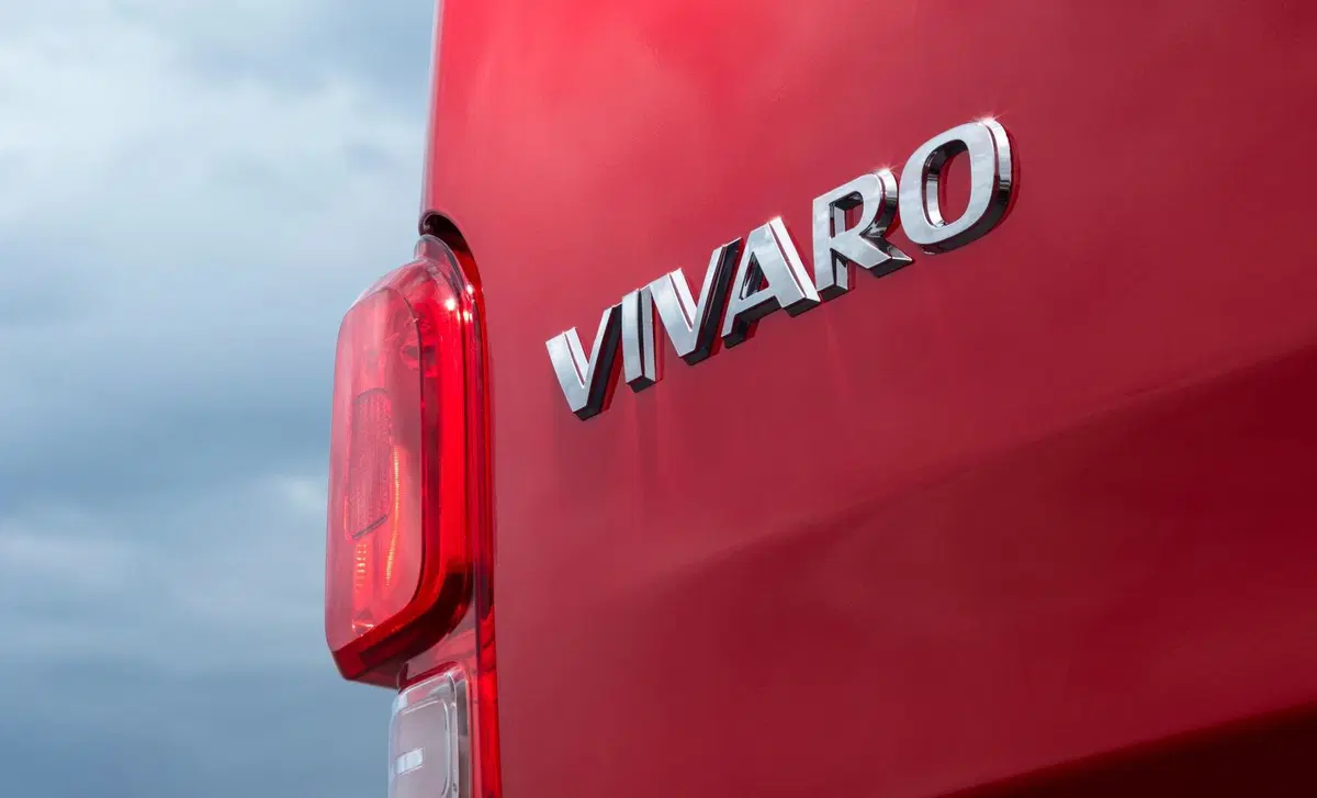 Opel Vivaro (2019-->>) (17)