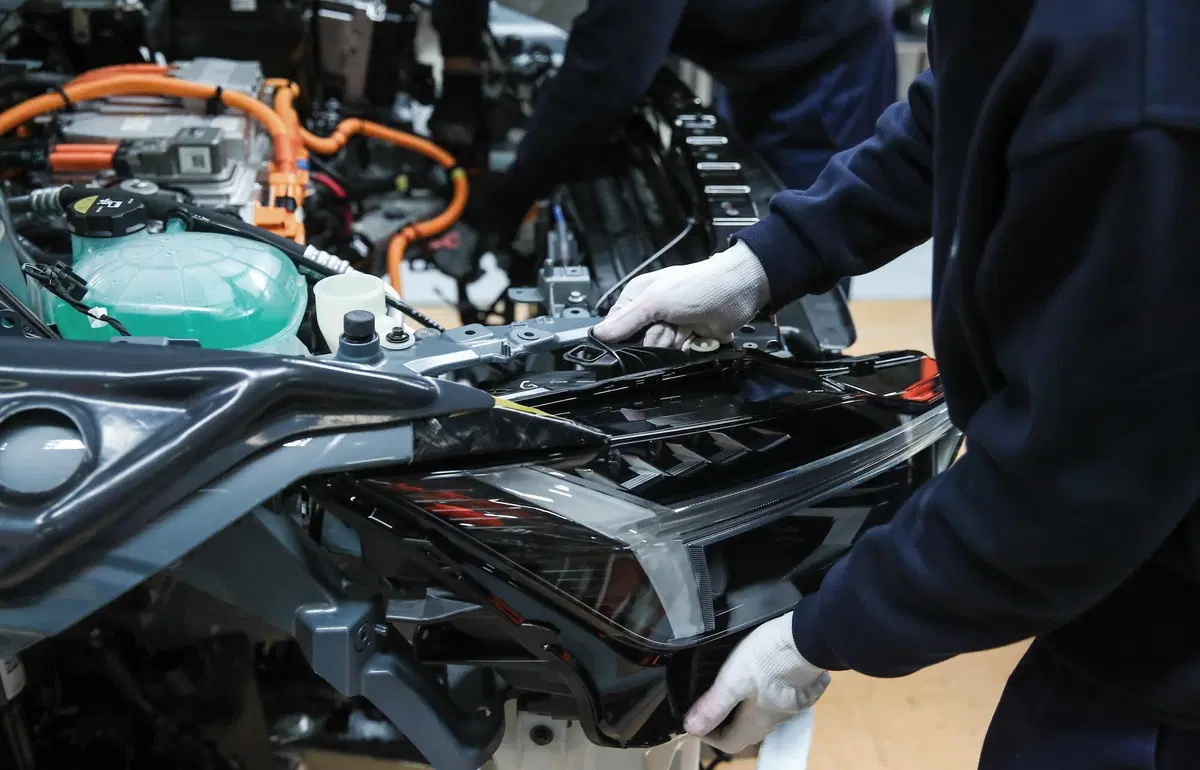 Polestar 2: inizia la produzione, prime consegne estate 2020 (4)