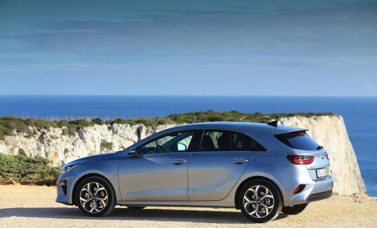 Kia Ceed 1.6 CRDi 136 CV DCT 5p. GT Line (7)