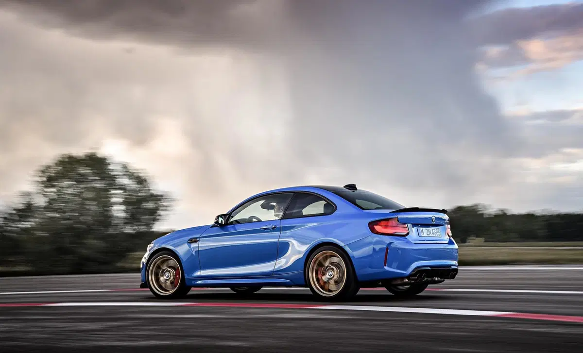 BMW Serie 2 Coupé M2  CS (4)