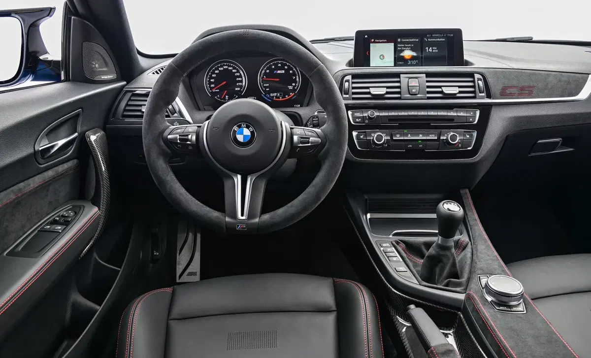 BMW Serie 2 Coupé M2  CS (11)