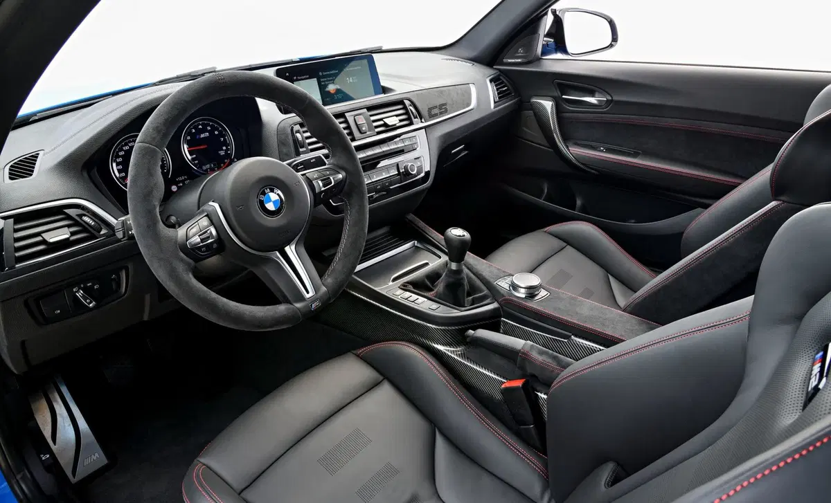 BMW Serie 2 Coupé M2  CS (12)