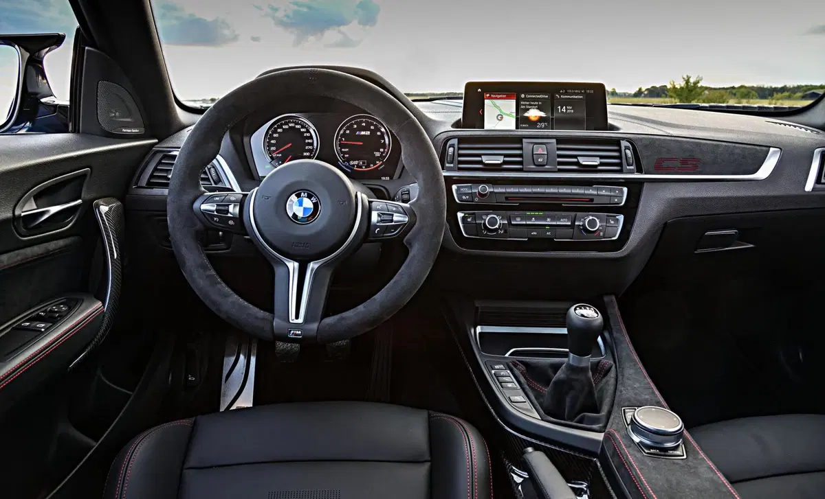 BMW Serie 2 Coupé M2  CS (14)