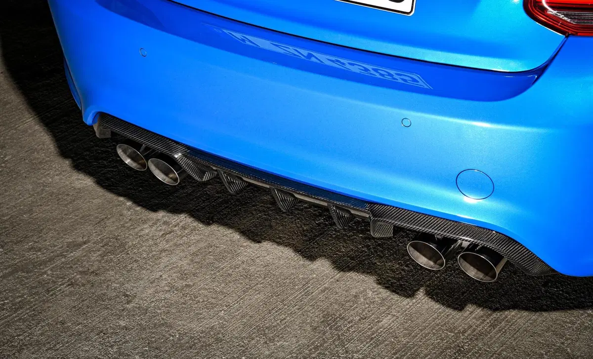 BMW Serie 2 Coupé M2  CS (26)