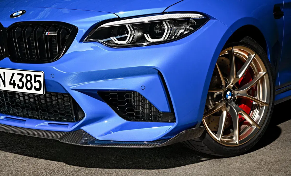 BMW Serie 2 Coupé M2  CS (29)