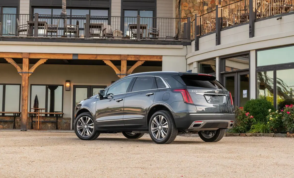 Cadillac XT5 3.6L V6 AWD AT Luxury (4)