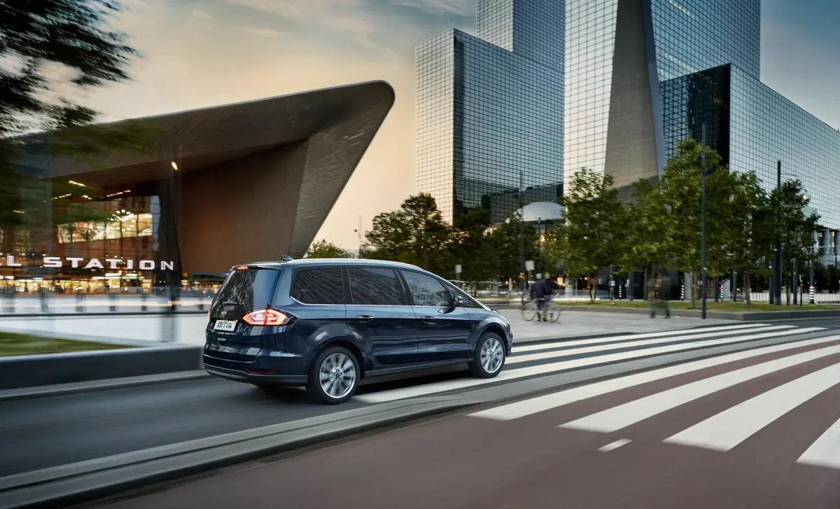 Ford Galaxy 2.0 EcoBlue 150 CV Start&Stop Aut. Titanium Business (18)