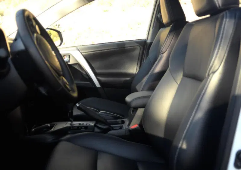 Toyota Rav4 (2018-25) (37)