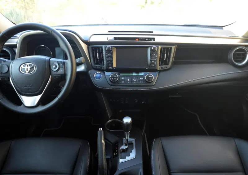 Toyota Rav4 (2018-25) (32)