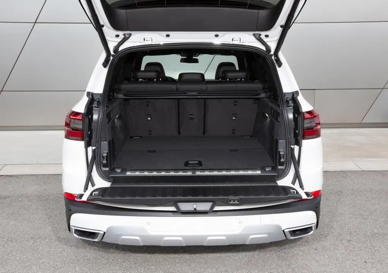 BMW X5 (2018-->>) (34)