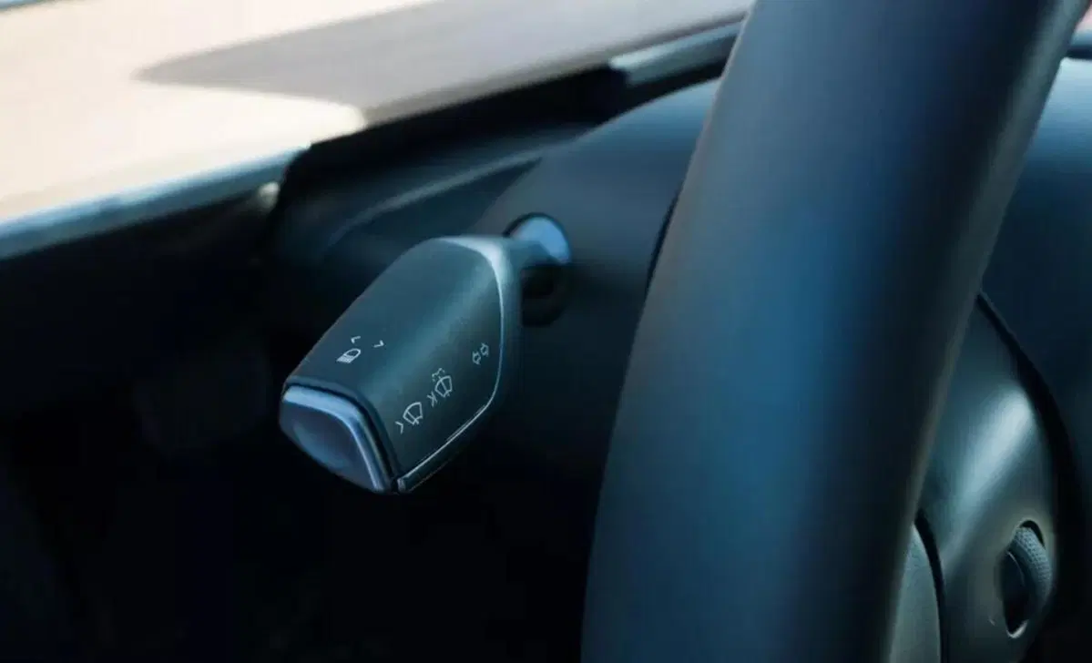 Tesla Model 3 (2018-->>) (43)