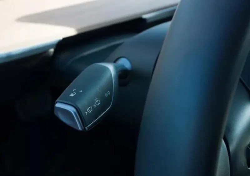 Tesla Model 3 (2018-->>) (43)