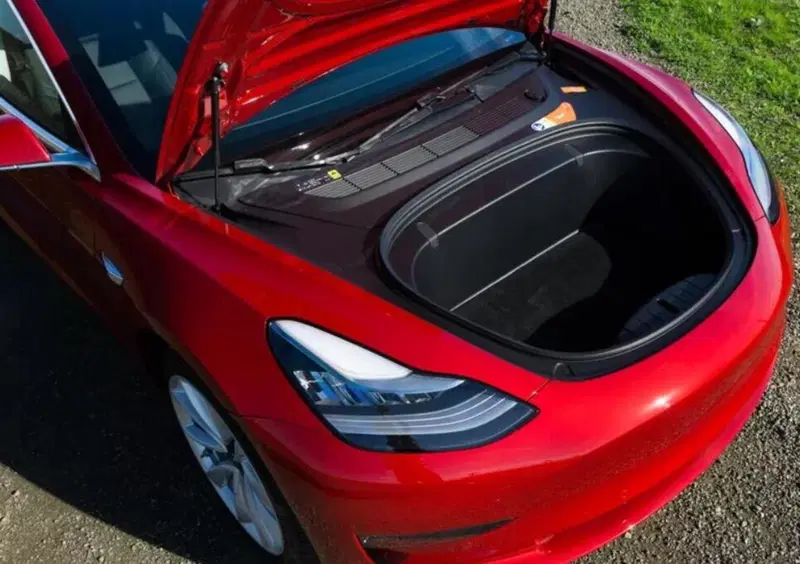 Tesla Model 3 (2018-->>) (49)