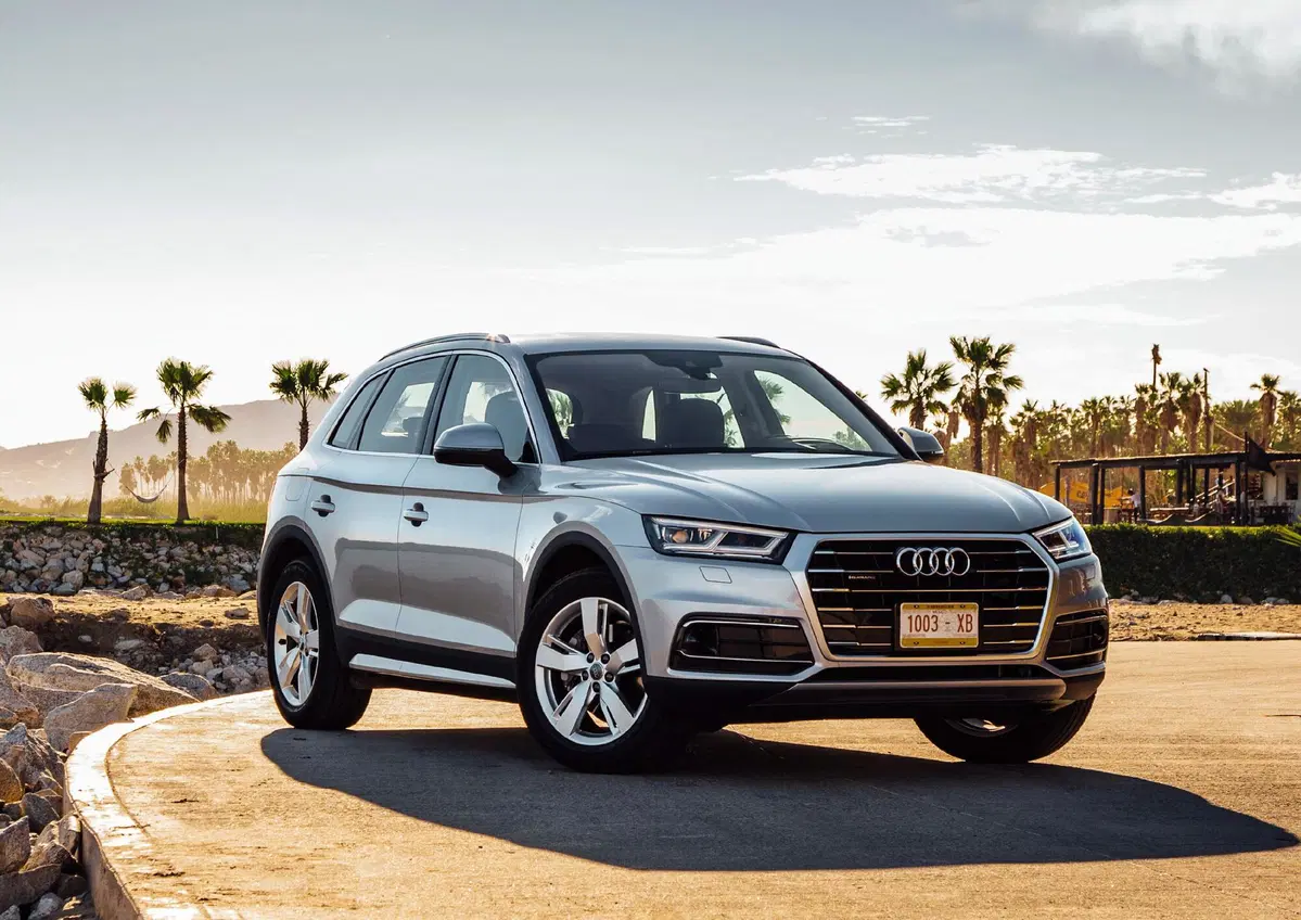 Audi Q5 50 TFSI e quattro S tronic Business (27)