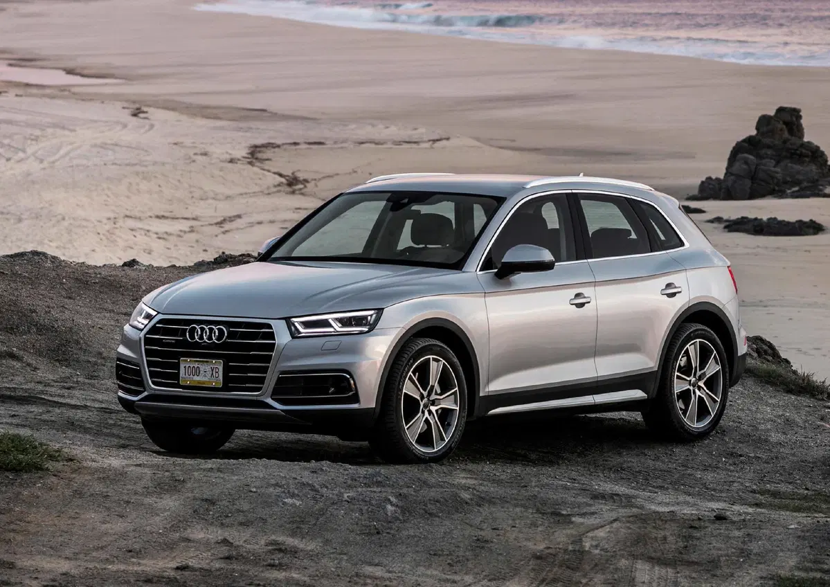 Audi Q5 50 TFSI e quattro S tronic Business (36)