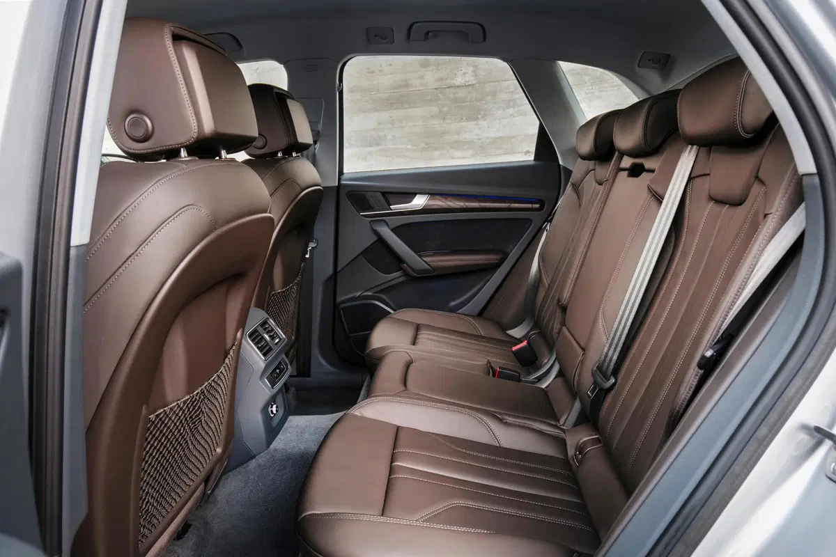 Audi Q5 50 TFSI e quattro S tronic Business (39)